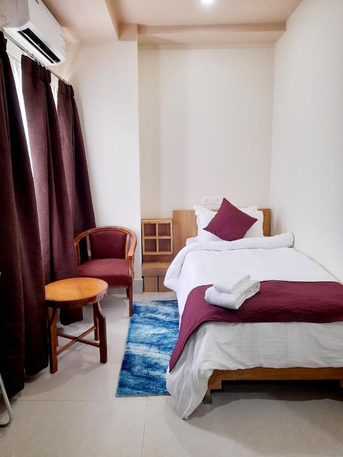 Bharalu Residency Hotel Guwahati Buitenkant foto