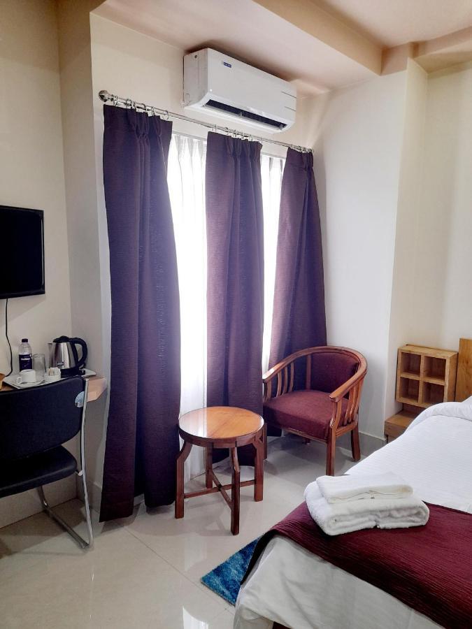 Bharalu Residency Hotel Guwahati Buitenkant foto